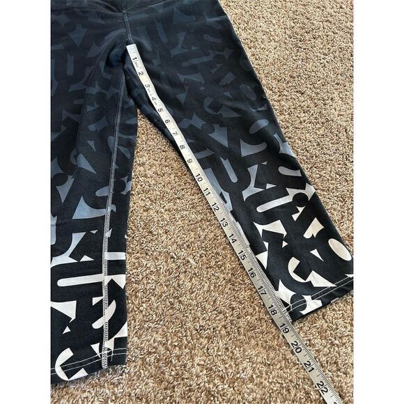 Nike Women's XS Capri Leggings Multicolor Dri-FIT Yoga Running - Picture 6 of 6